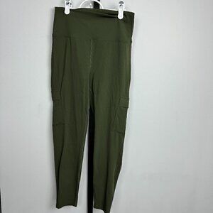 EUC - Zyia  Luxe Green Cargo Leggings, Size 6-8 (Fits BIG)